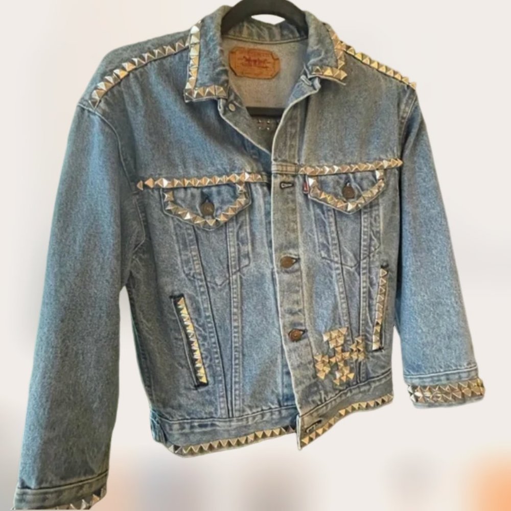 LEVI'S | Vintage Studded jean jacket (Size S)